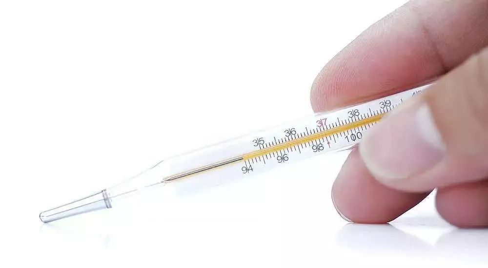 十个月宝宝的正常体温是多少？了解宝宝体温的重要性与测量方法