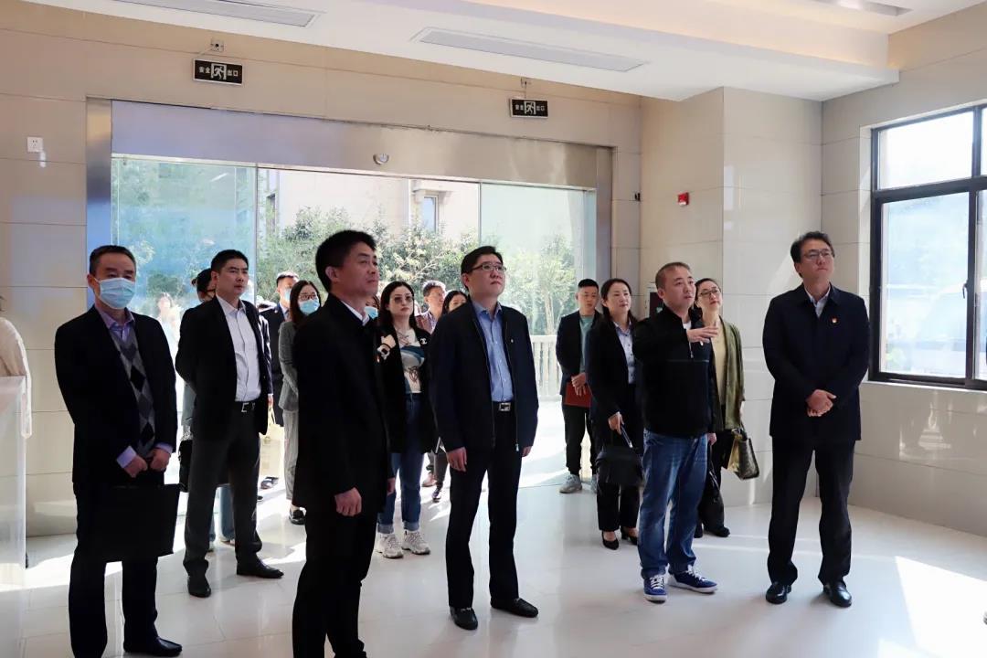 镇江房产证代办，流程、注意事项与选择因素